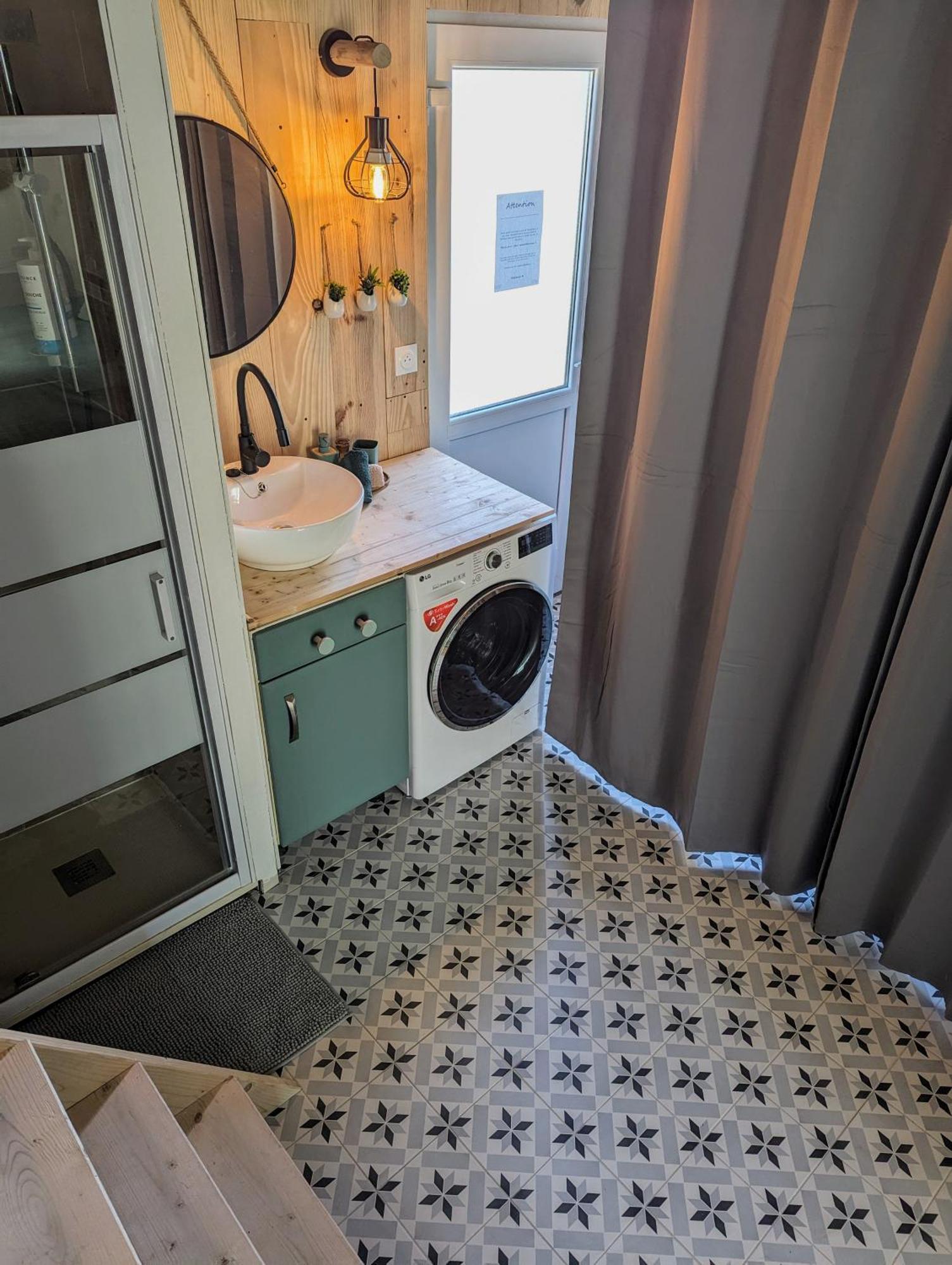 Charmante Chez Noemie Quarto em Acomodações Particulares *